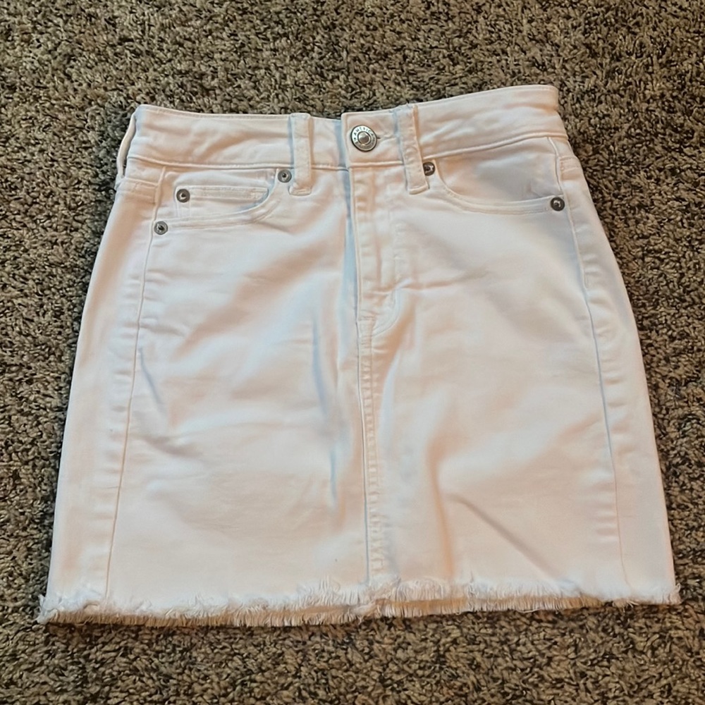 American eagle white jean skirt no stans